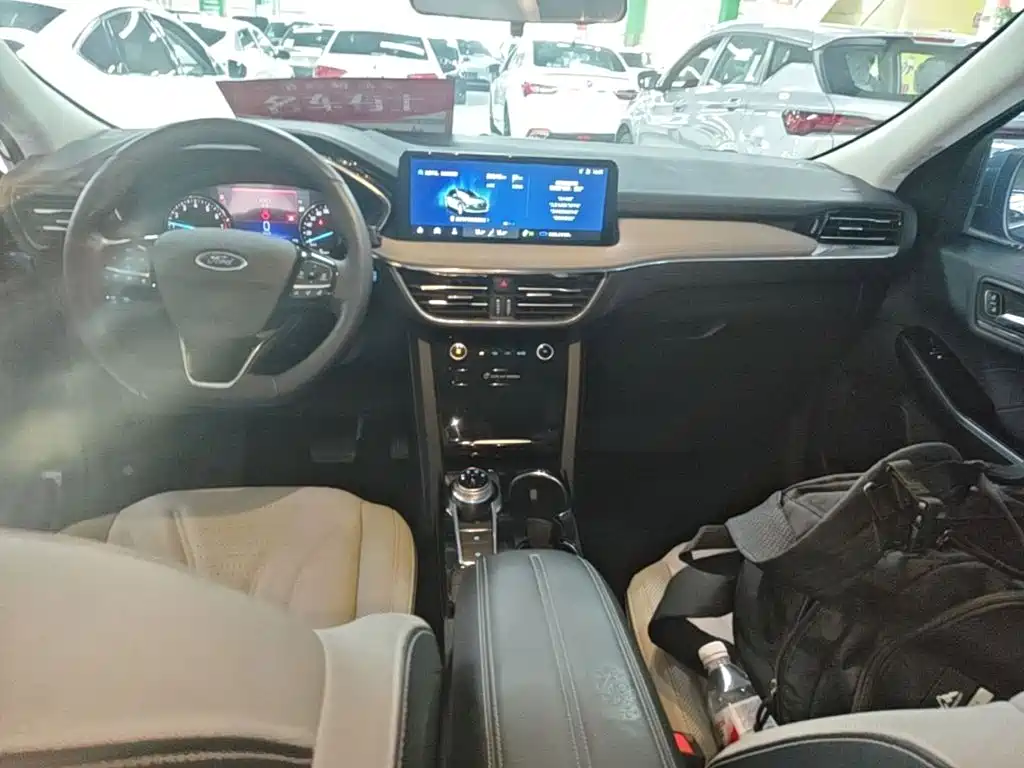 Ford Escape — миниатюра 10