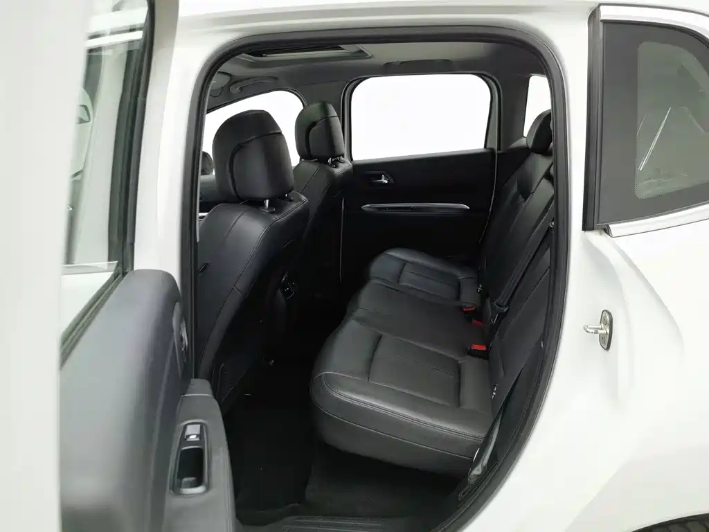 Peugeot 3008 — миниатюра 15