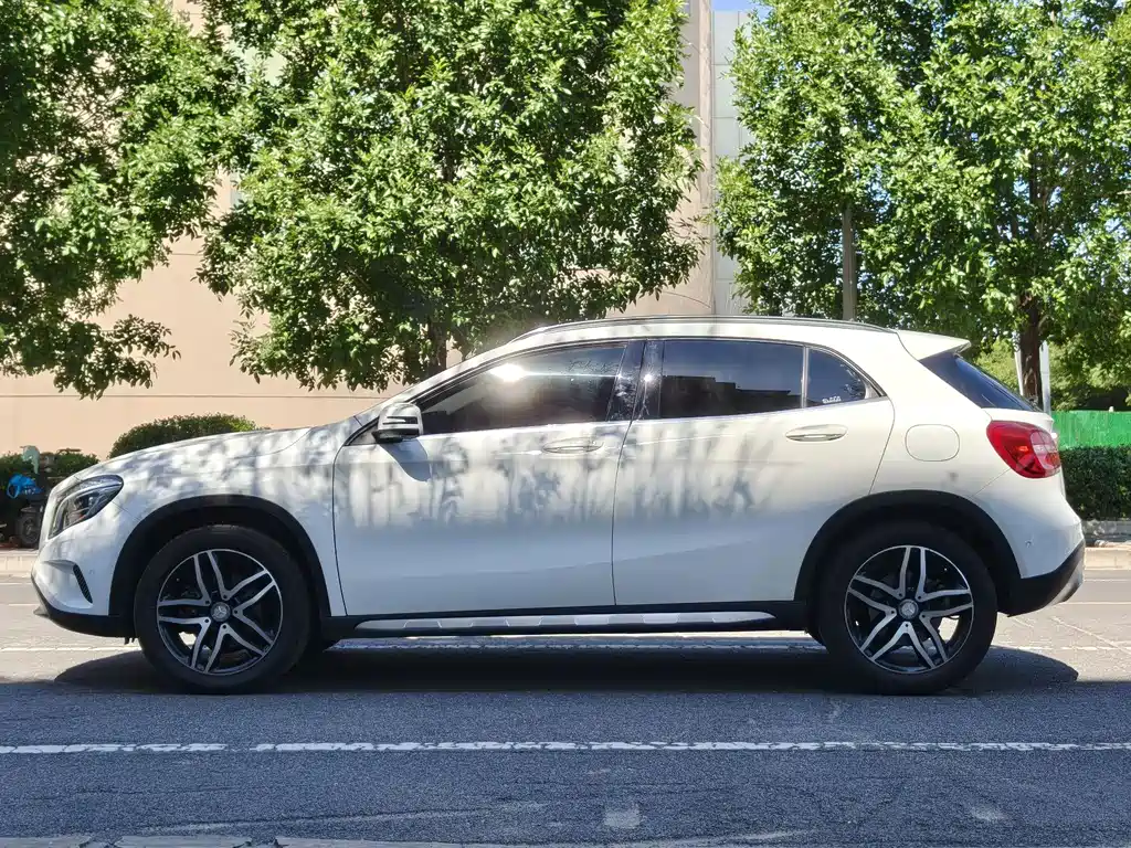 Mercedes-Benz GLA — миниатюра 4