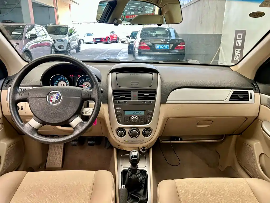 Buick Excelle — миниатюра 8