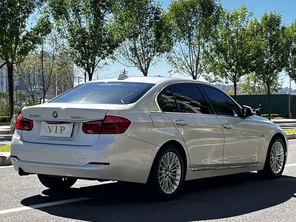 BMW 3 Series — миниатюра 5