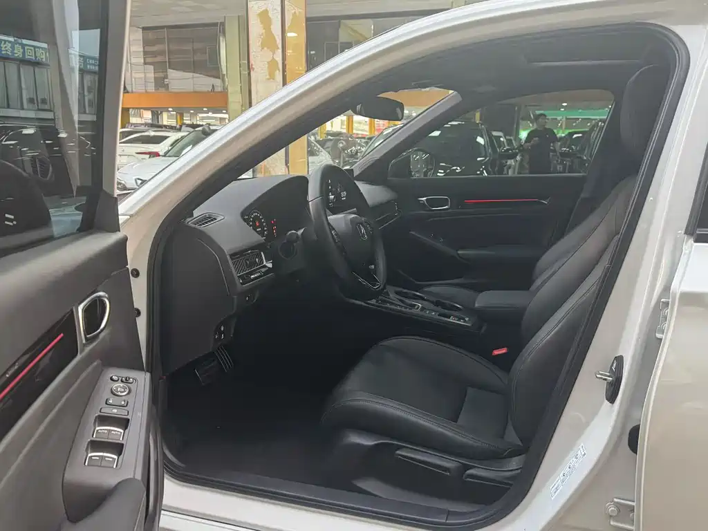Honda Civic — миниатюра 4