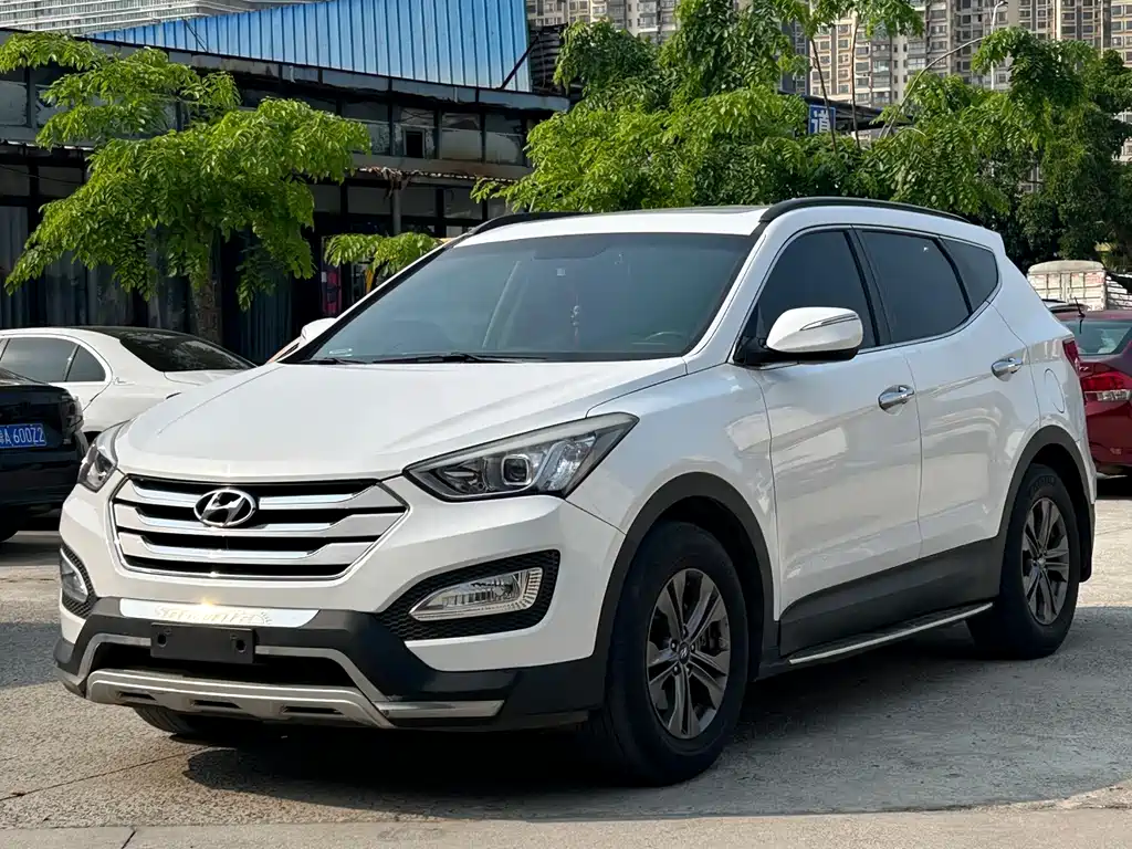 Hyundai Santa Fe 2014