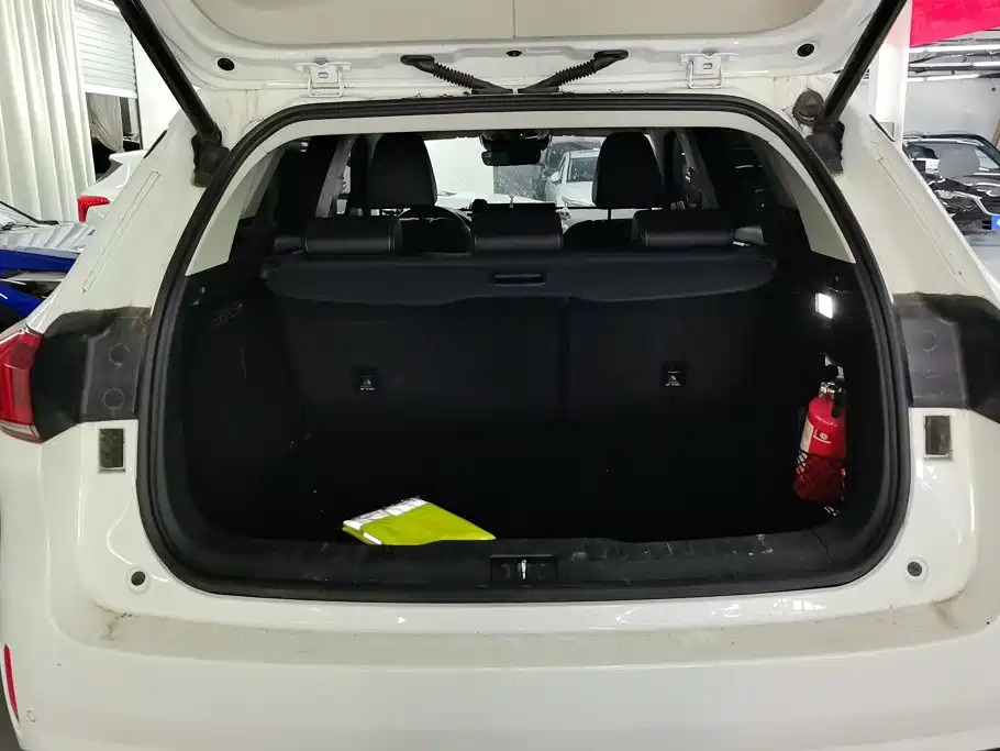 Wey Wey VV6 — миниатюра 4