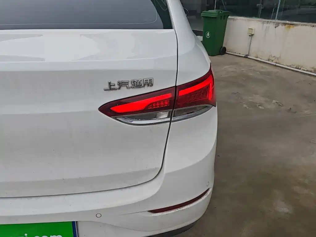Buick Excelle — миниатюра 8
