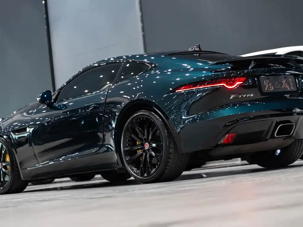 Jaguar F-Type 2019 2.0T