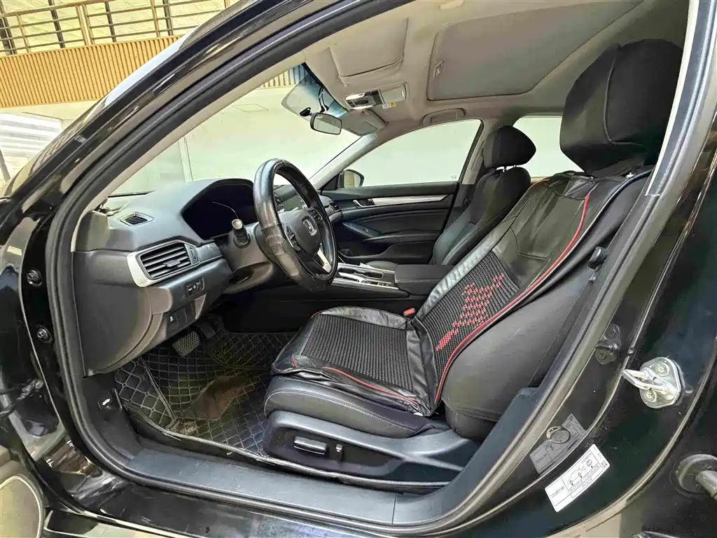 Honda Accord — миниатюра 4