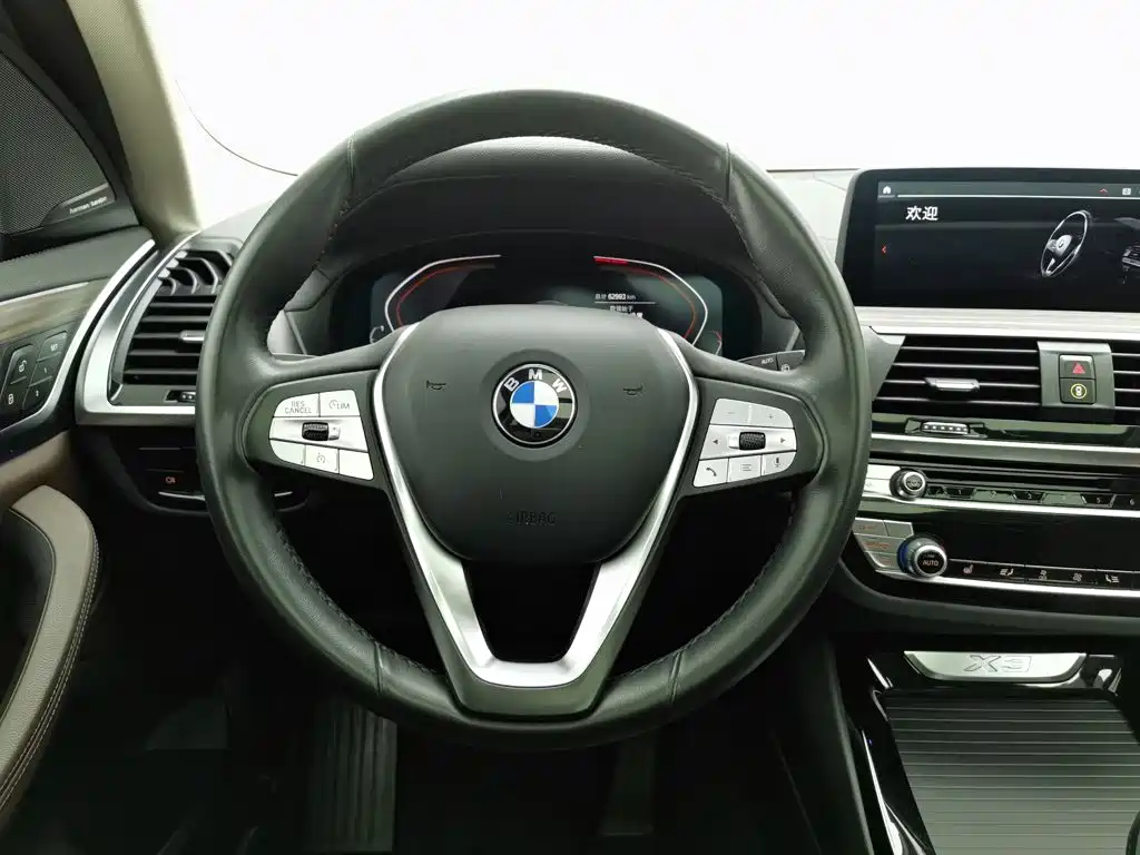 BMW X3 — миниатюра 11