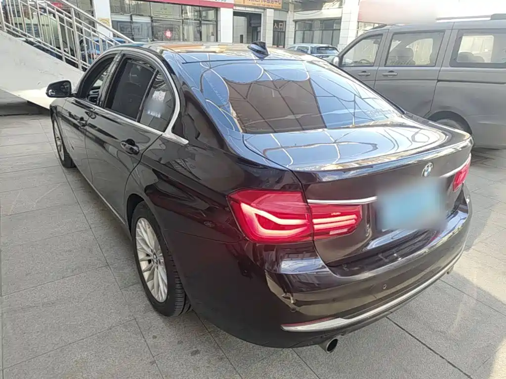 BMW 3 Series — миниатюра 5