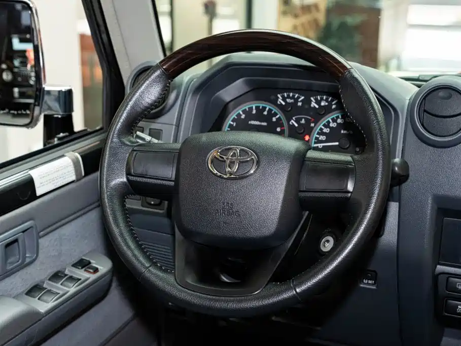 Toyota Land Cruiser — миниатюра 11