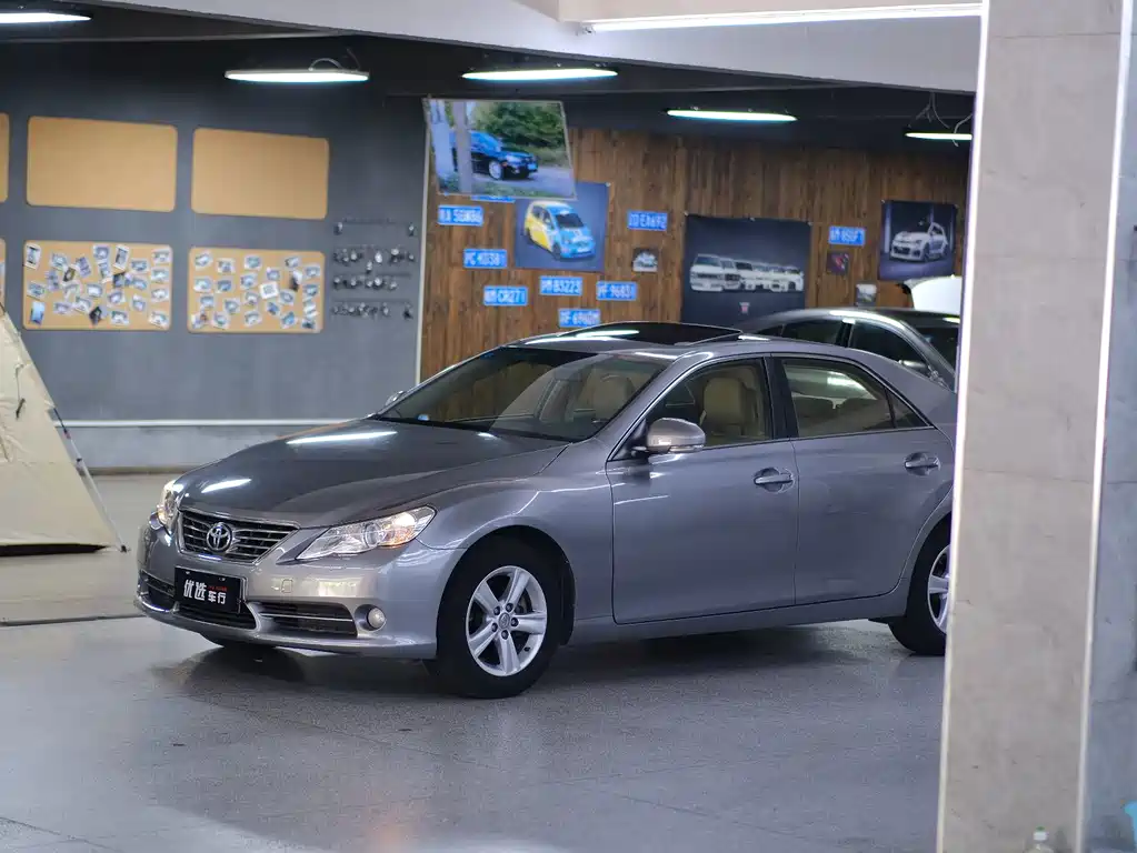 Toyota Reiz — миниатюра 11