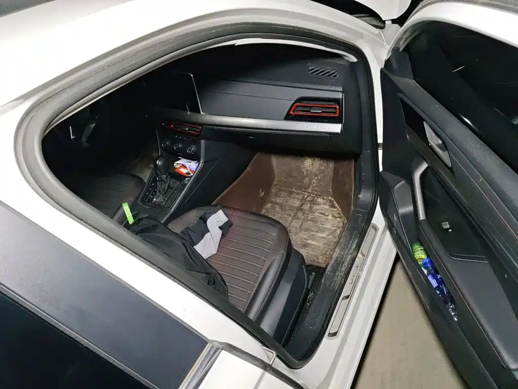 Volkswagen Lavida — миниатюра 18