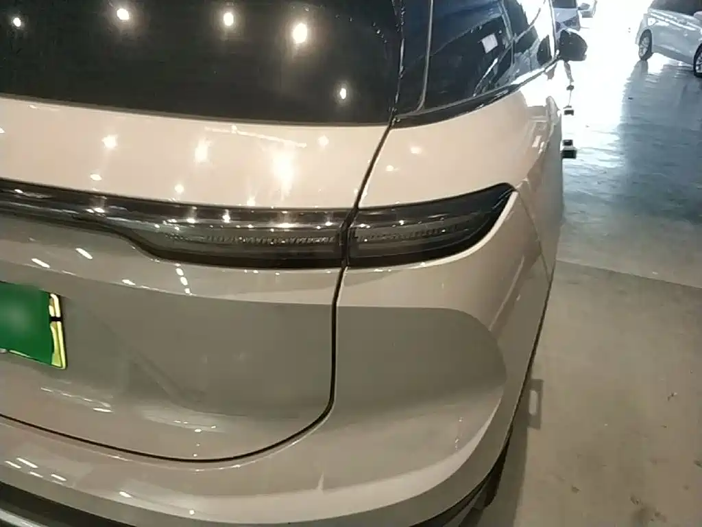 NIO ES6 — миниатюра 8
