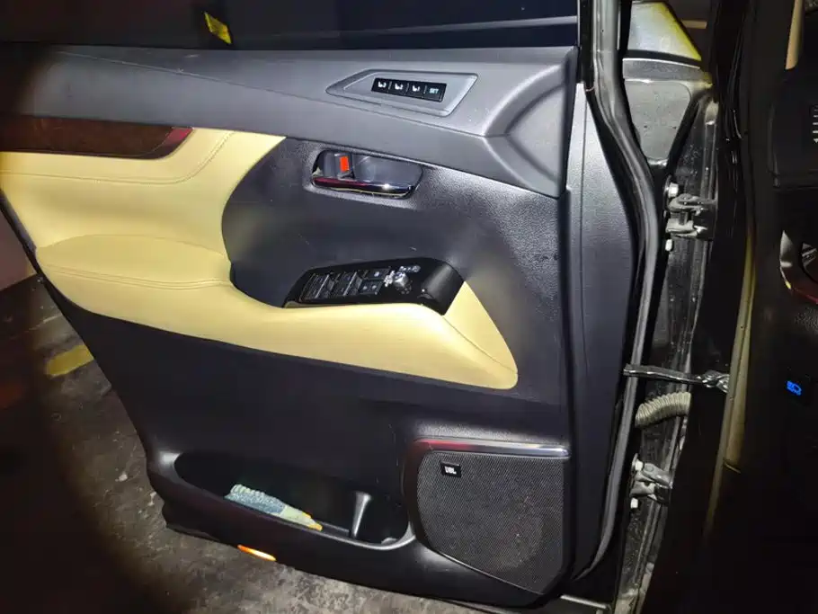 Toyota Alphard 2021 2.5L Luxury