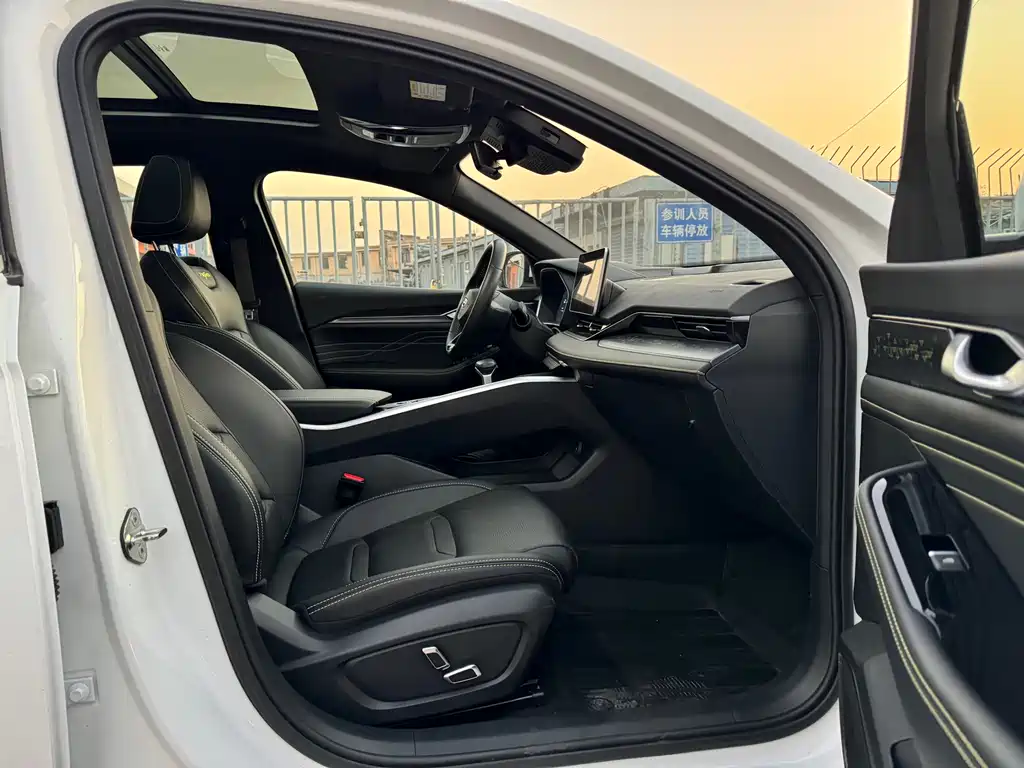 GEELY AUTOMOBILE XINGRUI