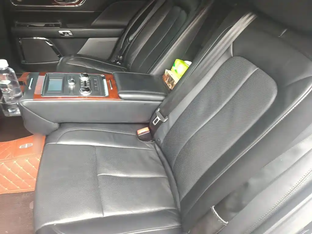 Lincoln Continental — миниатюра 18