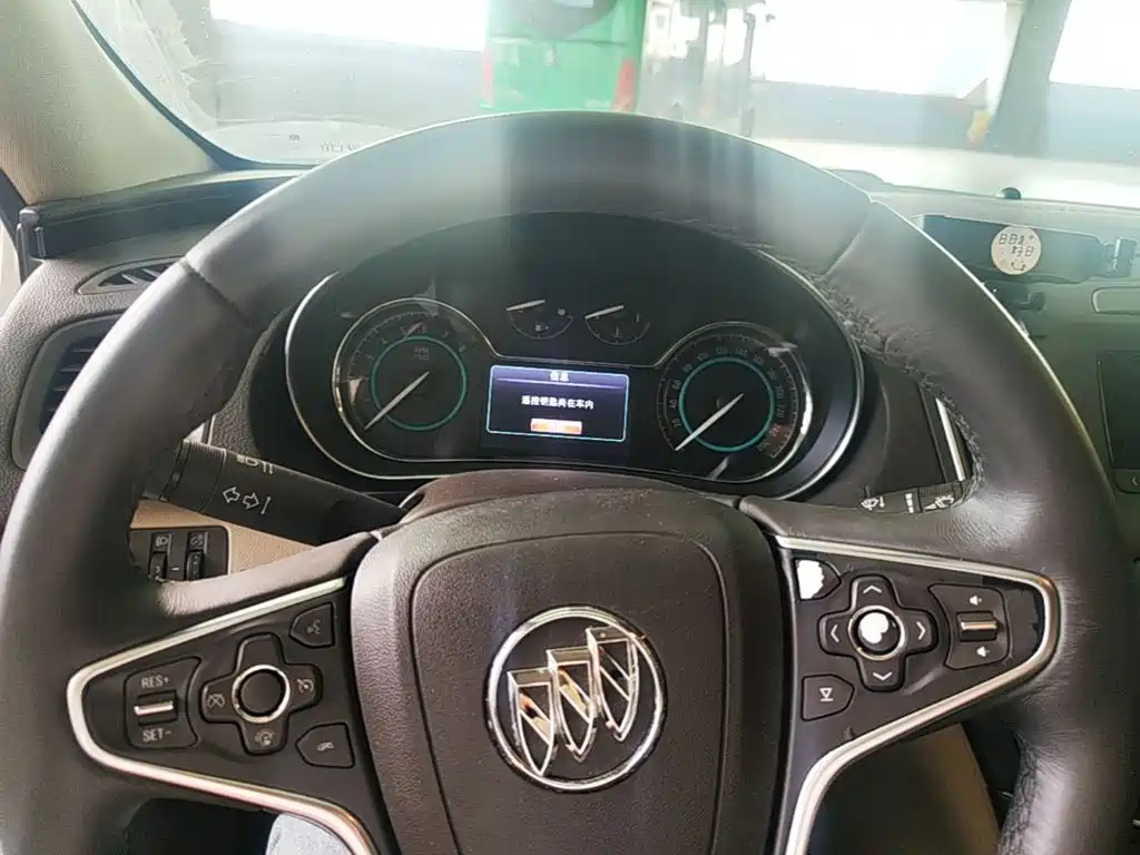 Buick Regal — миниатюра 8