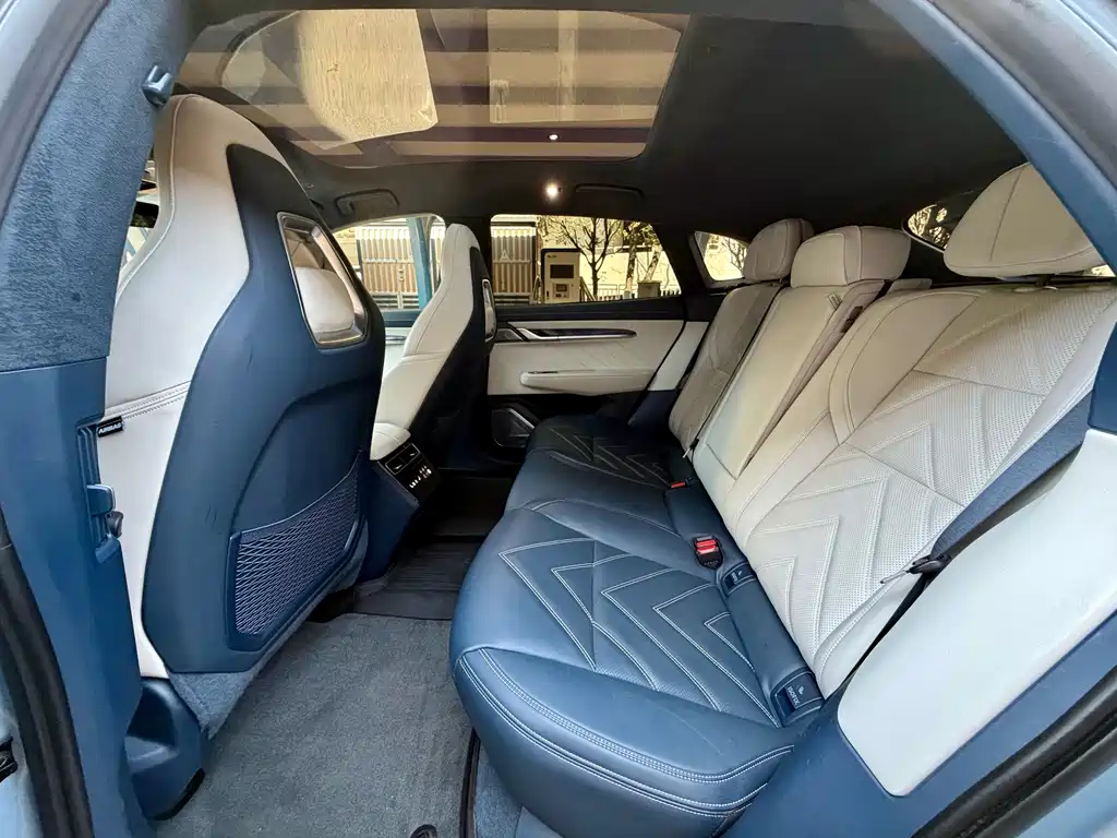 ZEEKR EXTREME KRYPTON 001