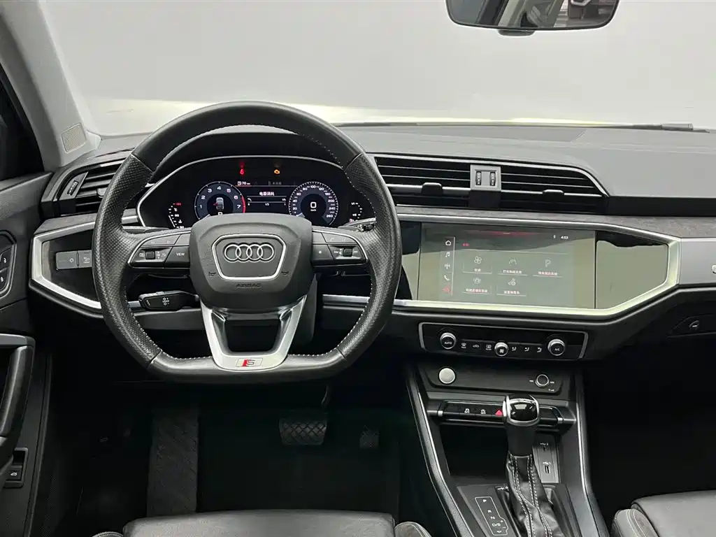 AUDI Q3 SPORTBACK