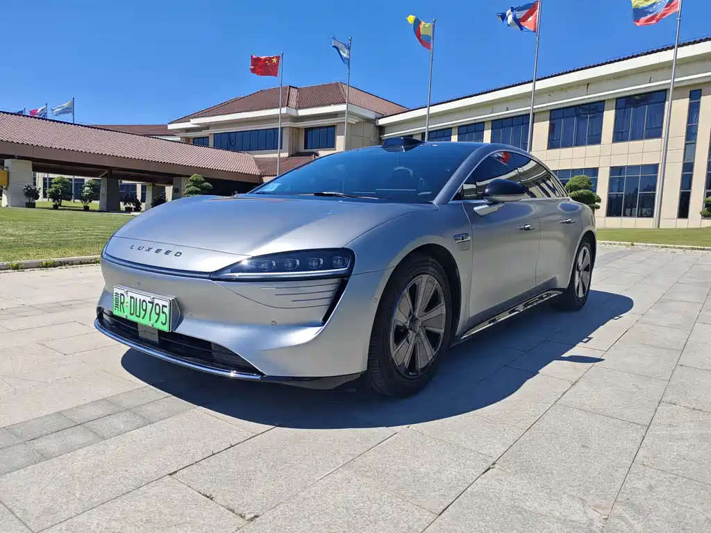Luxeed Zhijie S7 2024