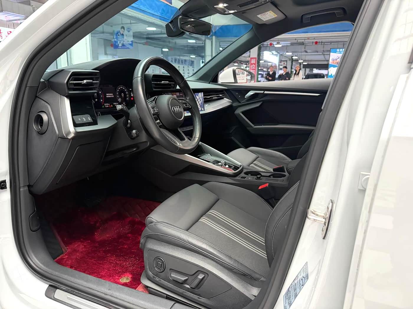 Audi A3 1.4 л 2022 г. Белый, пробег 22000 км