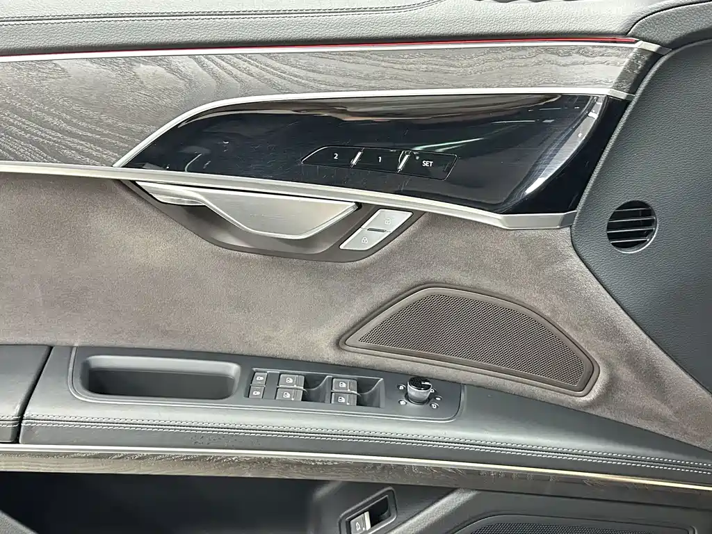Audi A8 — миниатюра 21
