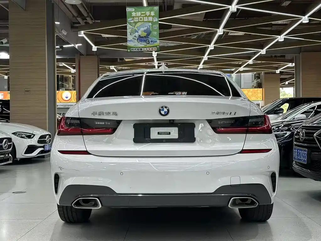 BMW 3 Series — миниатюра 3