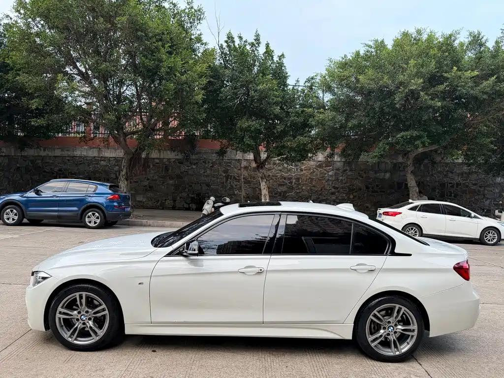 BMW 3 Series — миниатюра 12