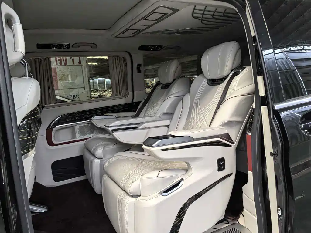 Mercedes-Benz V-Class — миниатюра 10