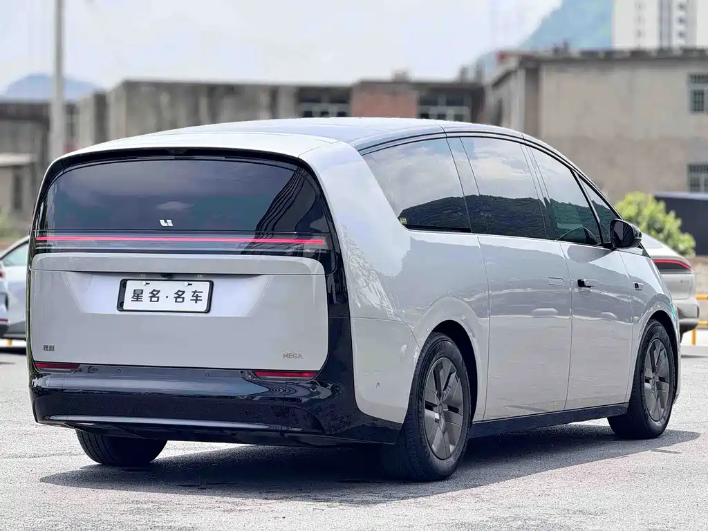 Li Auto Li MEGA — миниатюра 13