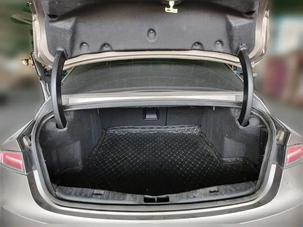 Lincoln MKZ — миниатюра 15