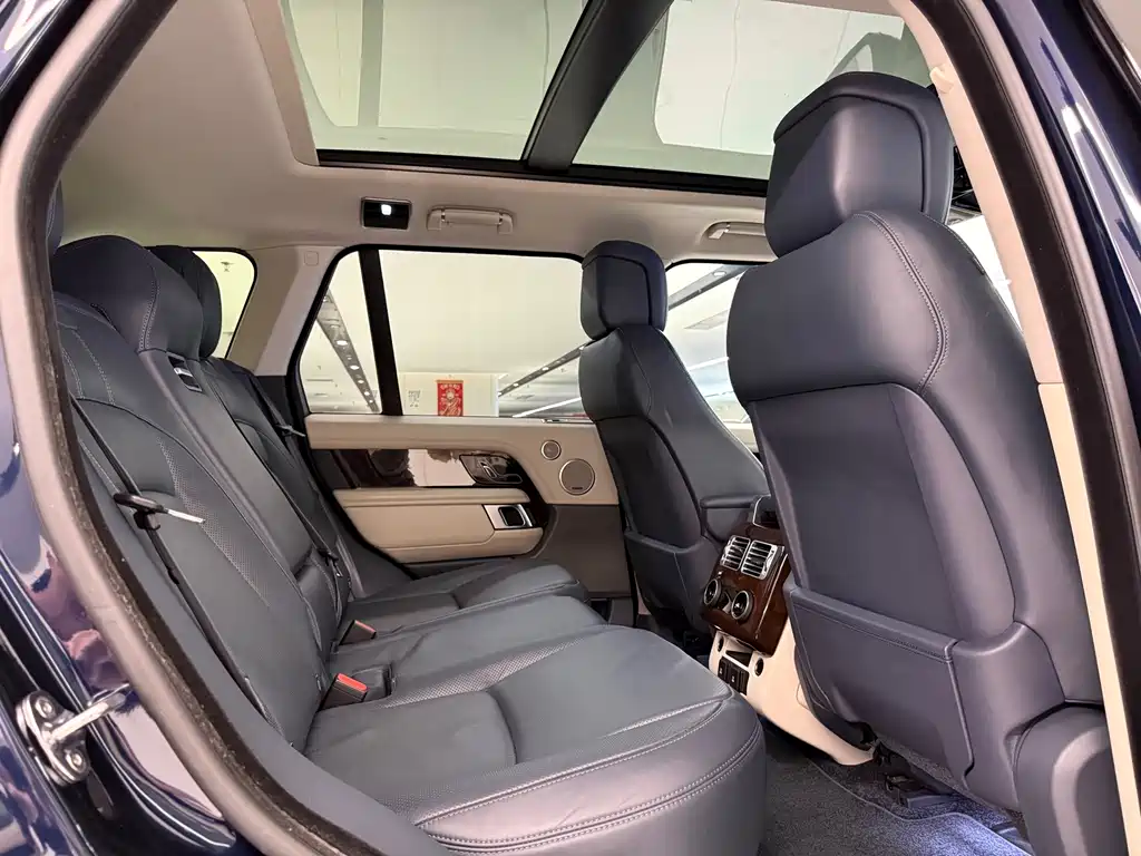 Land Rover Range Rover — миниатюра 21