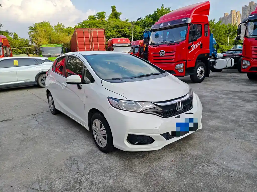 Honda Fit — миниатюра 4