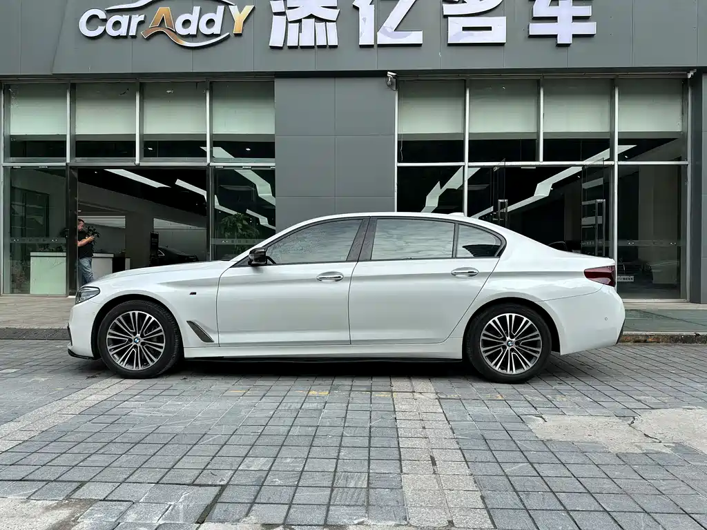BMW 5 Series 5 2018 540Li Executive