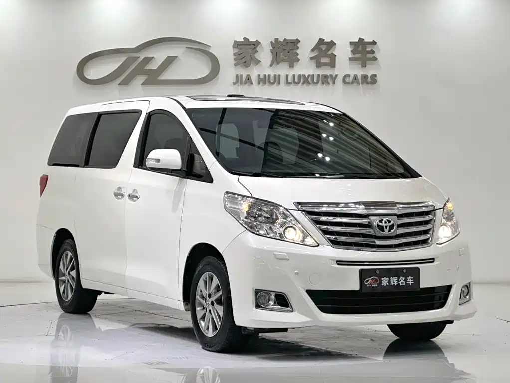 Toyota Alphard — миниатюра 3