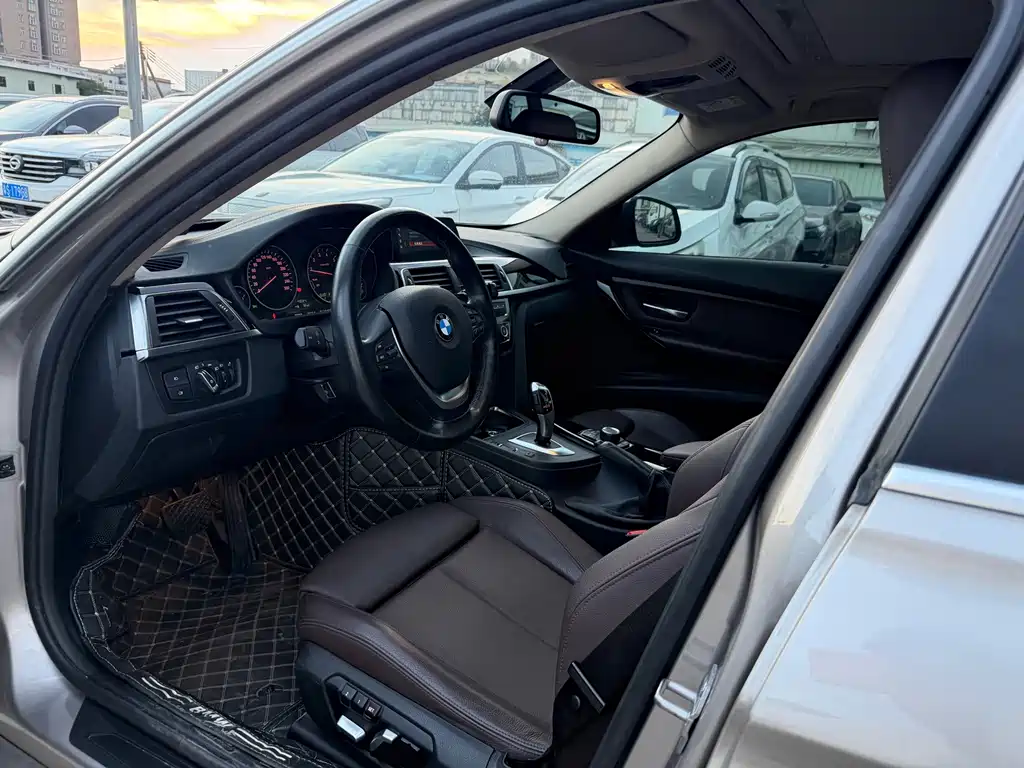 BMW 3 Series — миниатюра 7