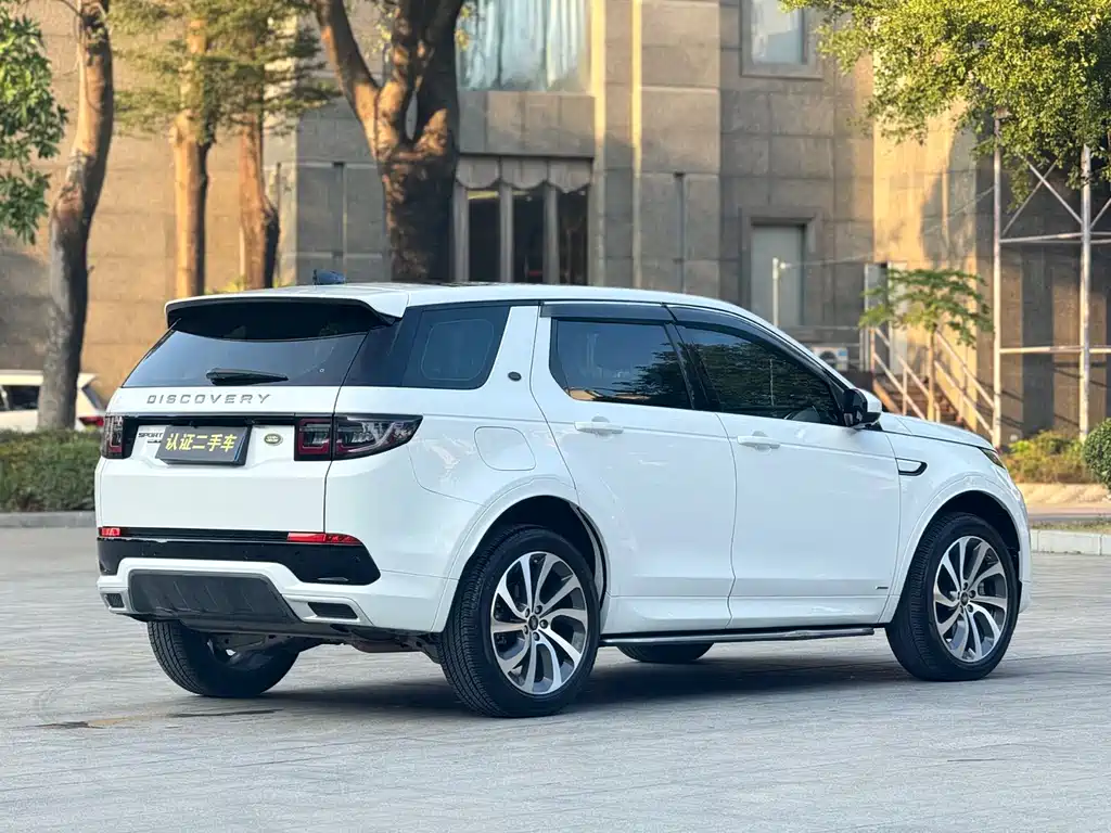 LAND ROVER DISCOVER SPORTS