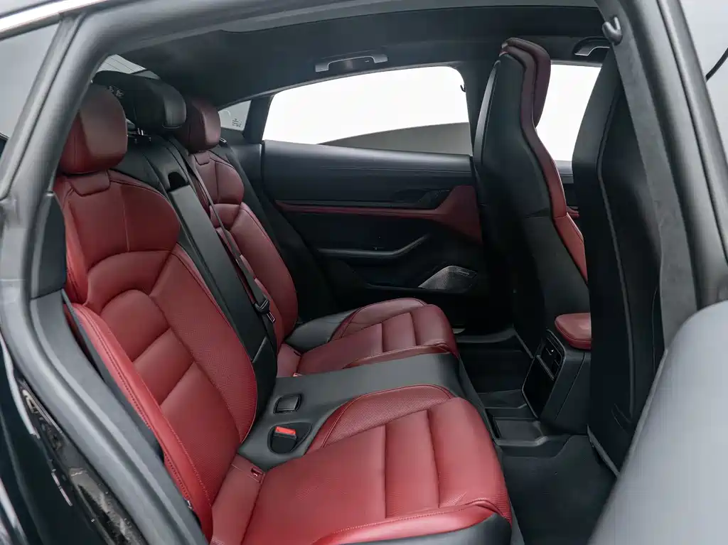 Porsche Taycan — миниатюра 17