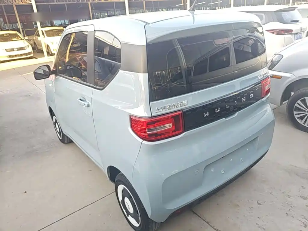 Wuling MINIEV — миниатюра 5