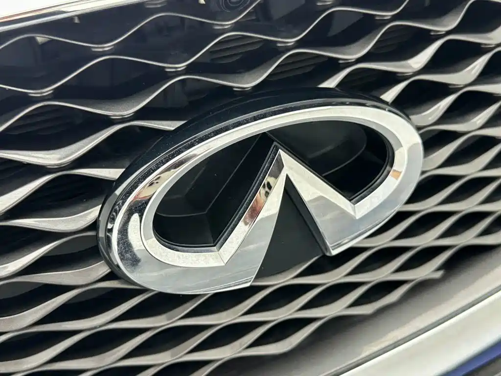 Infiniti Q50L — миниатюра 27