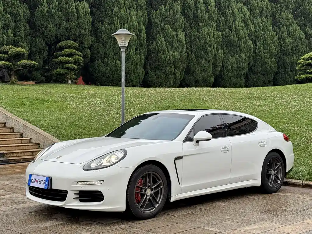 Porsche Panamera 2014