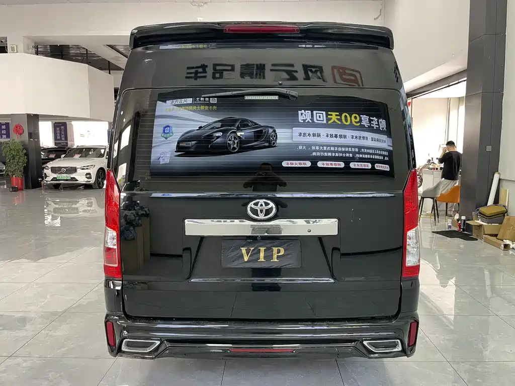Toyota HiAce 2022 3.5L