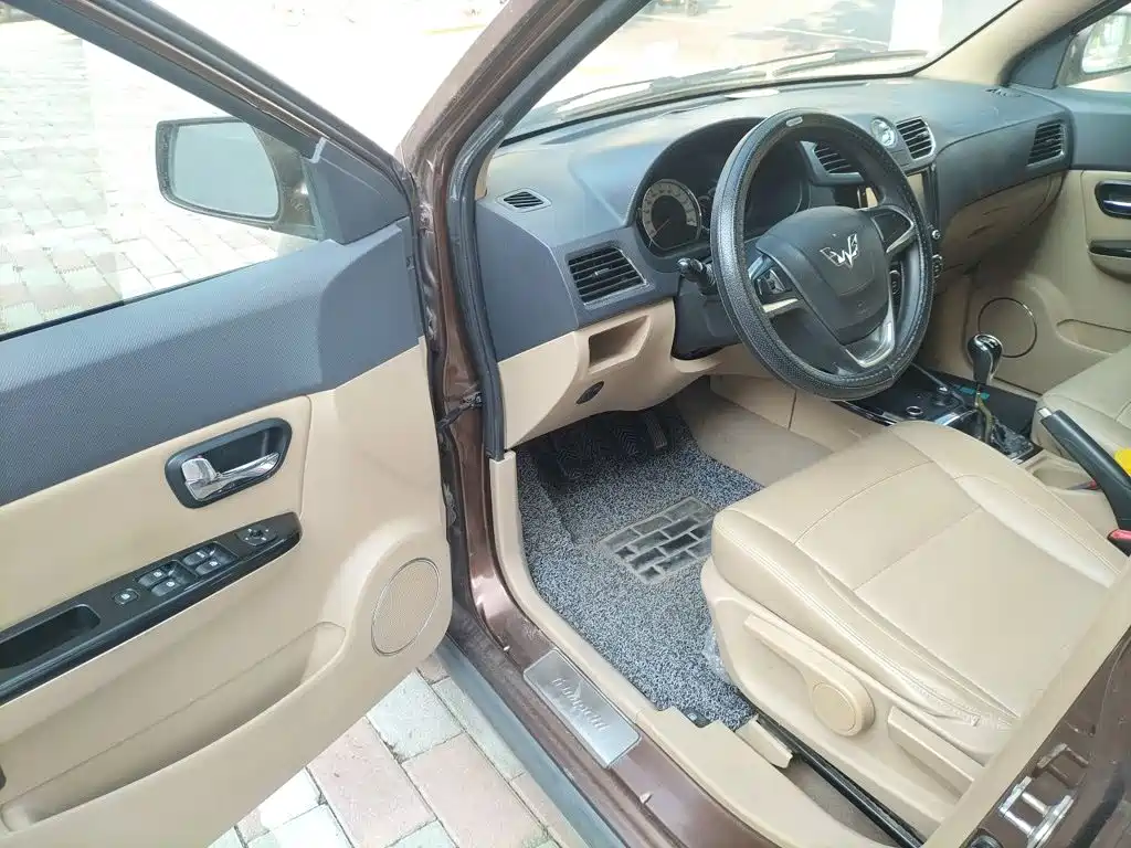 Wuling Hongguang — миниатюра 17