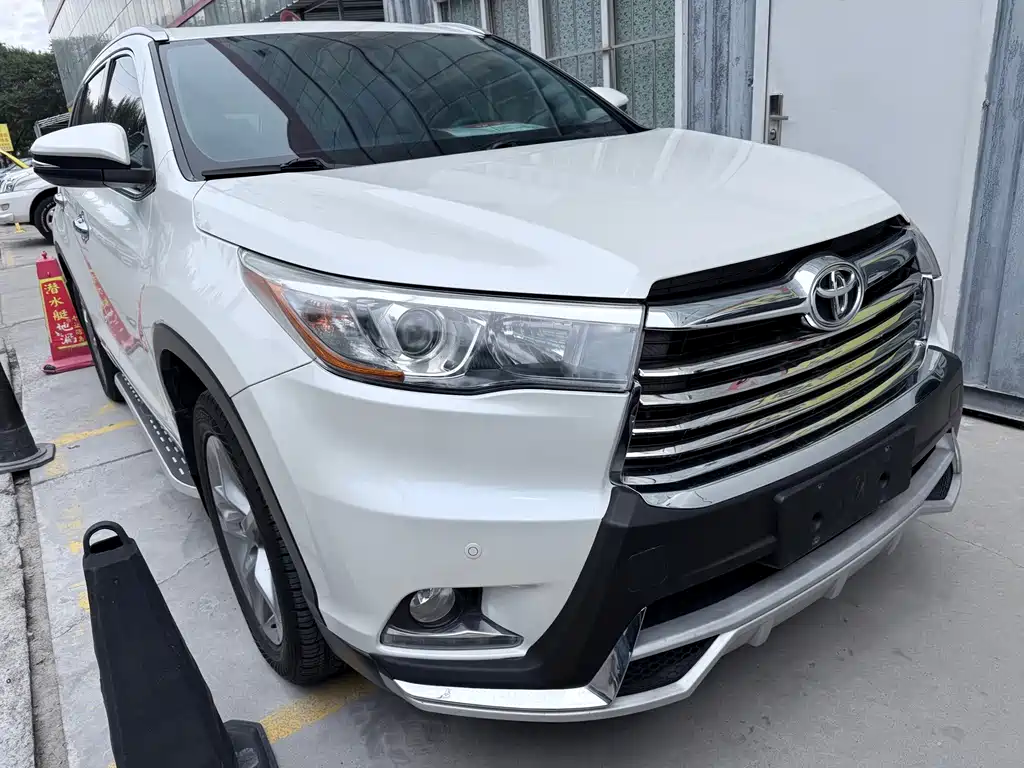 Toyota Highlander — миниатюра 3
