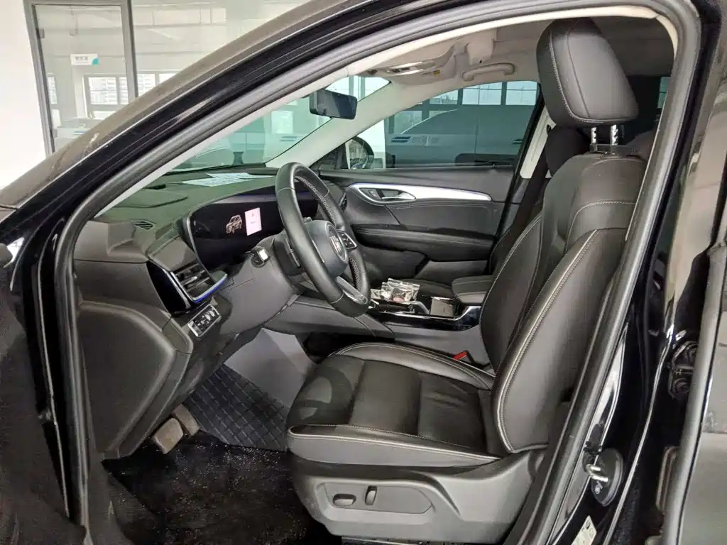 Buick Envision Plus — миниатюра 8