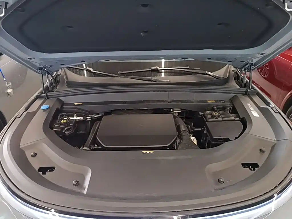 Li Auto Li L8 — миниатюра 20