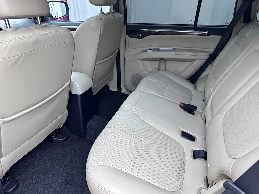 Mitsubishi Pajero Sport — миниатюра 13