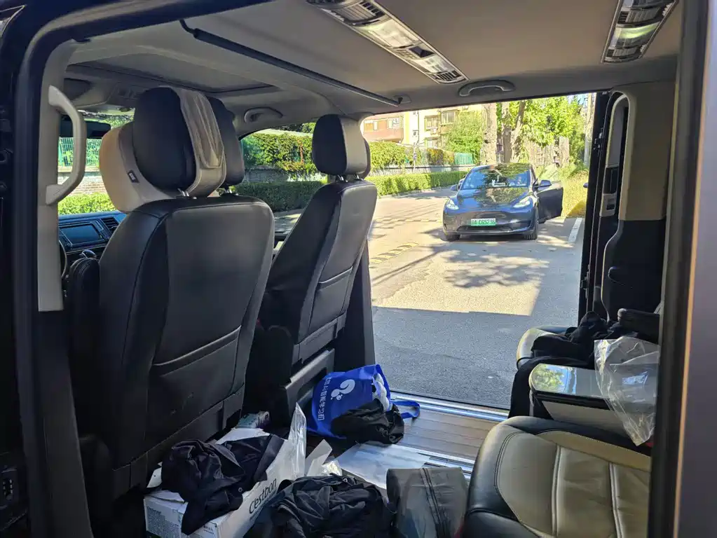 Volkswagen Multivan — миниатюра 10