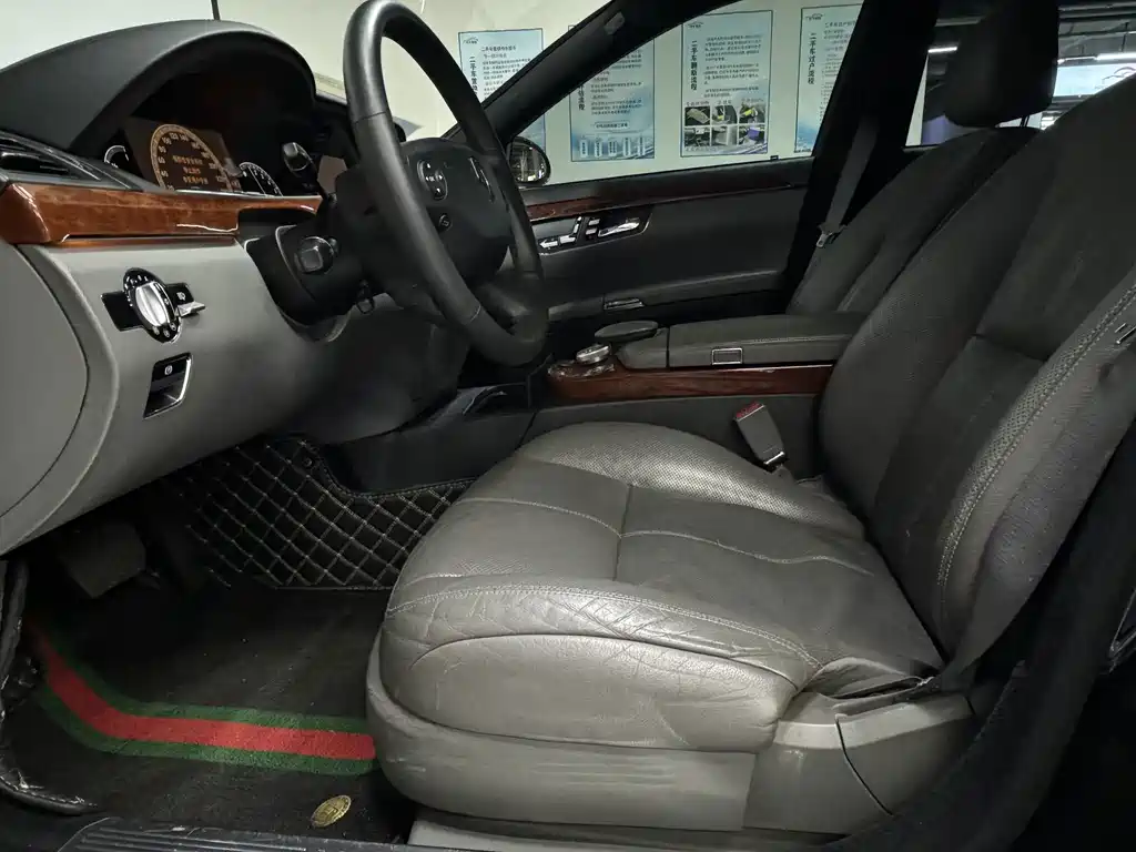 Mercedes-Benz S-Class — миниатюра 13