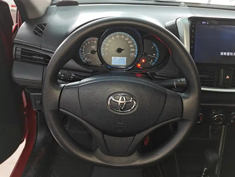 TOYOTA YARIS L TO ENJOY
